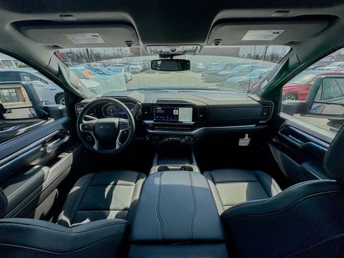 Used 2025 Chevrolet Silverado 2500 LTZ w/ LTZ Plus Package image 25