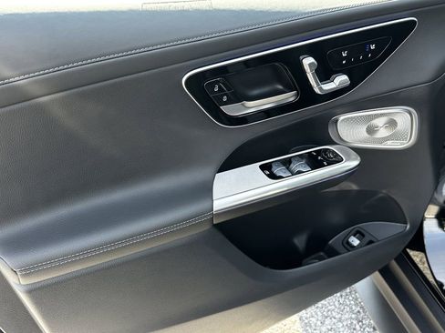 Certified 2025 Mercedes-Benz GLC 350e 4MATIC image 11