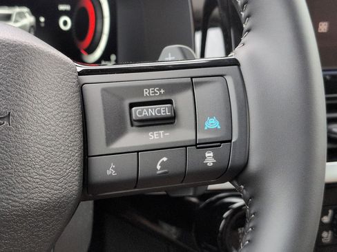 New 2026 Nissan Pathfinder Platinum image 15