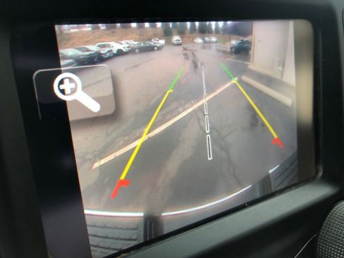 Used 2021 RAM 2500 Big Horn image 33