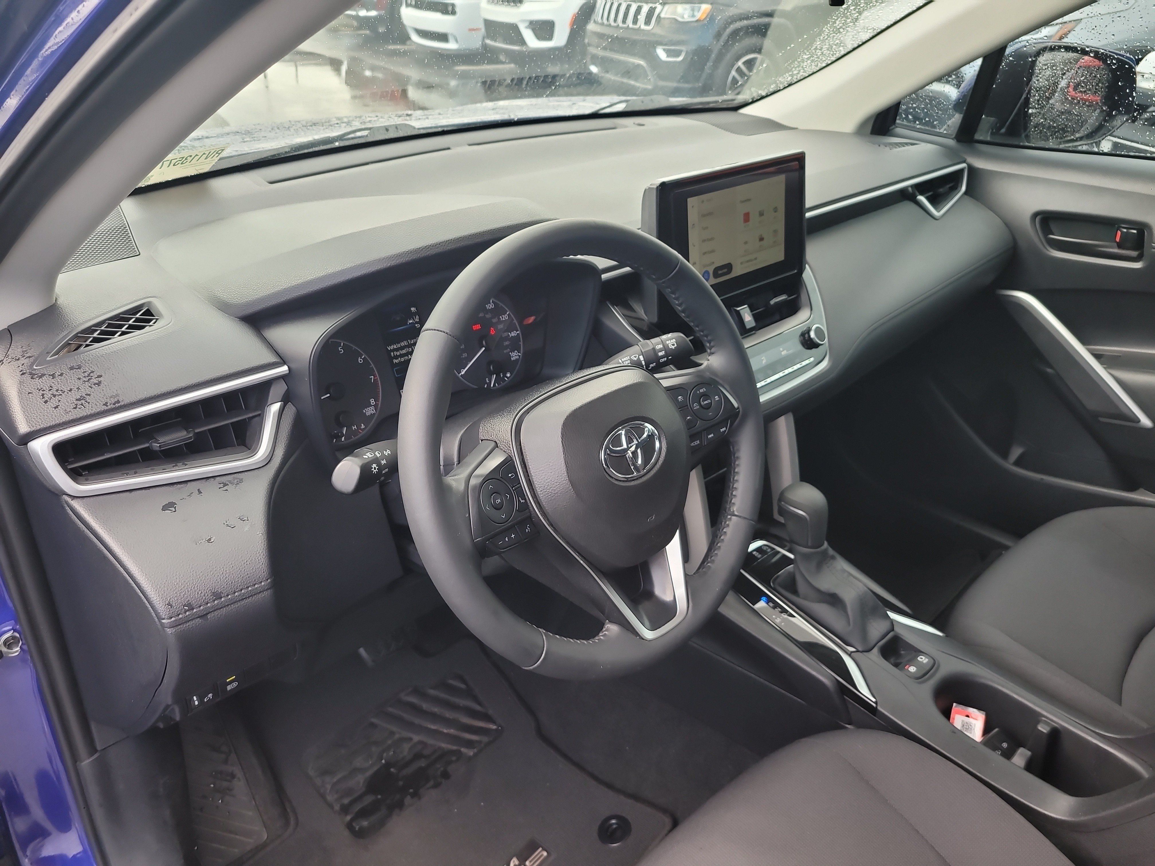 Used 2024 Toyota Corolla Cross LE FWD image 19