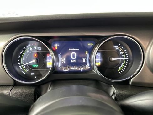 Used 2023 Jeep Wrangler Unlimited w/ Cold Weather Group AWD/4WD image 16