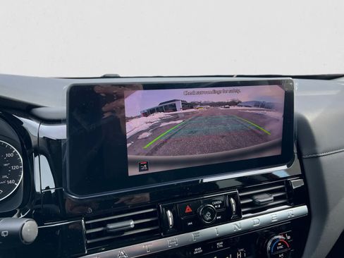 New 2026 Nissan Pathfinder SV image 21