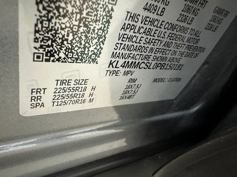 Certified 2023 Buick Encore GX Preferred w/ Cold Weather Comfort Package image 38