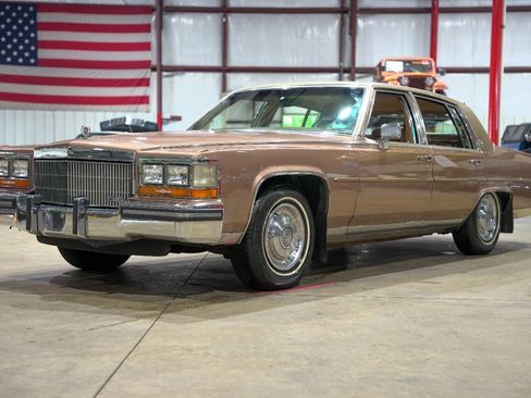 Used 1989 Cadillac Brougham image 1