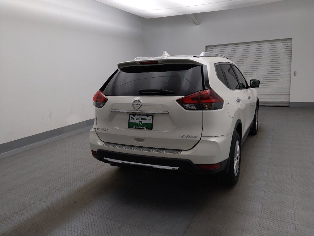 Used 2018 Nissan Rogue SV w/ Sun & Sound Touring Package AWD/4WD image 7