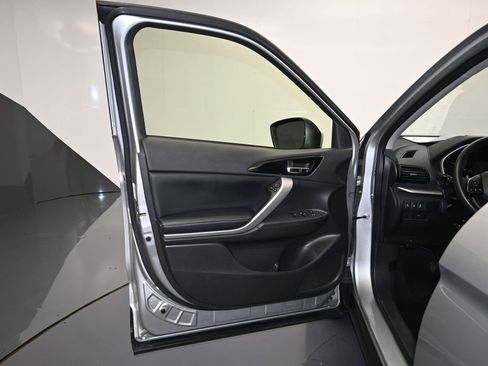 Used 2024 Mitsubishi Eclipse Cross SEL AWD/4WD image 10