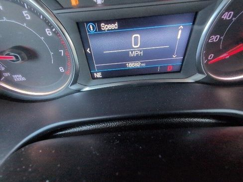 Used 2023 GMC Acadia SLE w/ Driver Convenience Package image 15