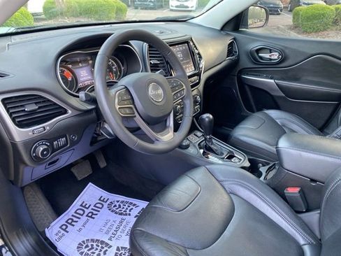 Used 2021 Jeep Cherokee Limited w/ Trailer Tow Group AWD/4WD image 6