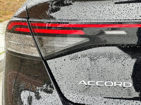 Used 2025 Honda Accord SE image 26