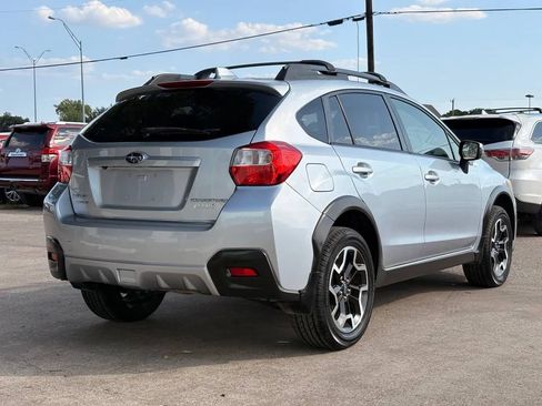 Used 2016 Subaru Crosstrek 2.0i Limited w/ Popular Package #2 AWD/4WD image 3