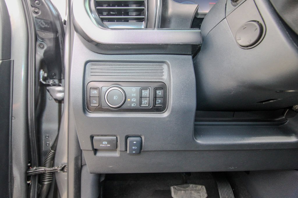 Used 2026 Ford F350 Platinum w/ FX4 Off-Road Package AWD/4WD image 20