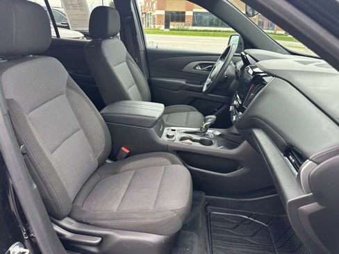 Used 2023 Chevrolet Traverse LT FWD image 34