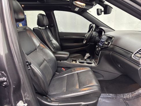 Used 2020 Jeep Grand Cherokee Limited w/ Luxury Group II image 33