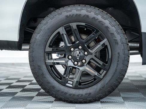 New 2025 Chevrolet Silverado 1500 RST AWD/4WD image 19