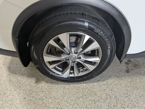 Used 2018 Nissan Murano SL AWD/4WD image 11