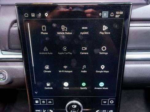 Used 2026 GMC Terrain Elevation w/ Elevation Premium Package FWD image 17
