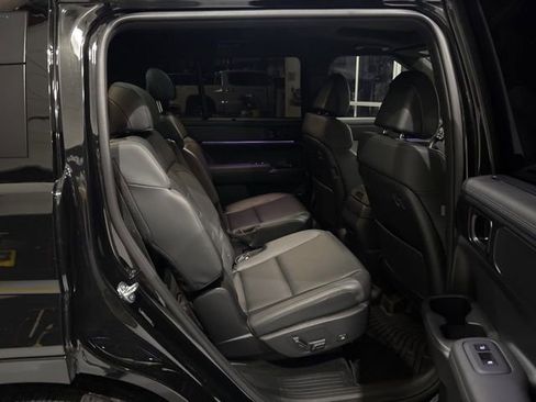 Used 2025 Hyundai Santa Fe Calligraphy image 33