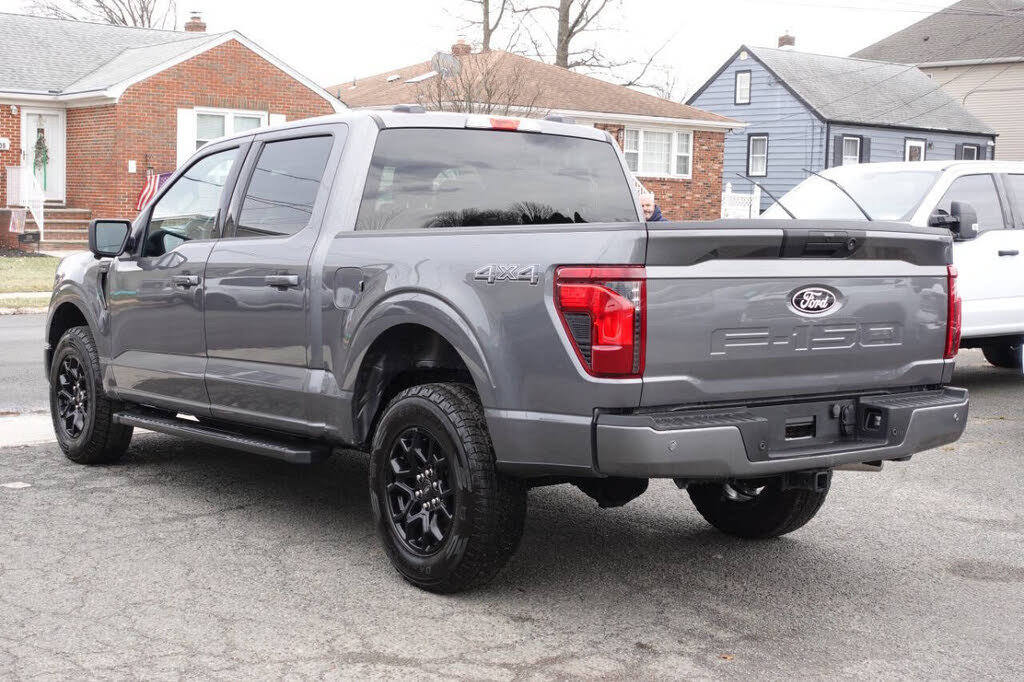 Used 2024 Ford F150 XLT w/ XLT Black Appearance Package AWD/4WD image 3