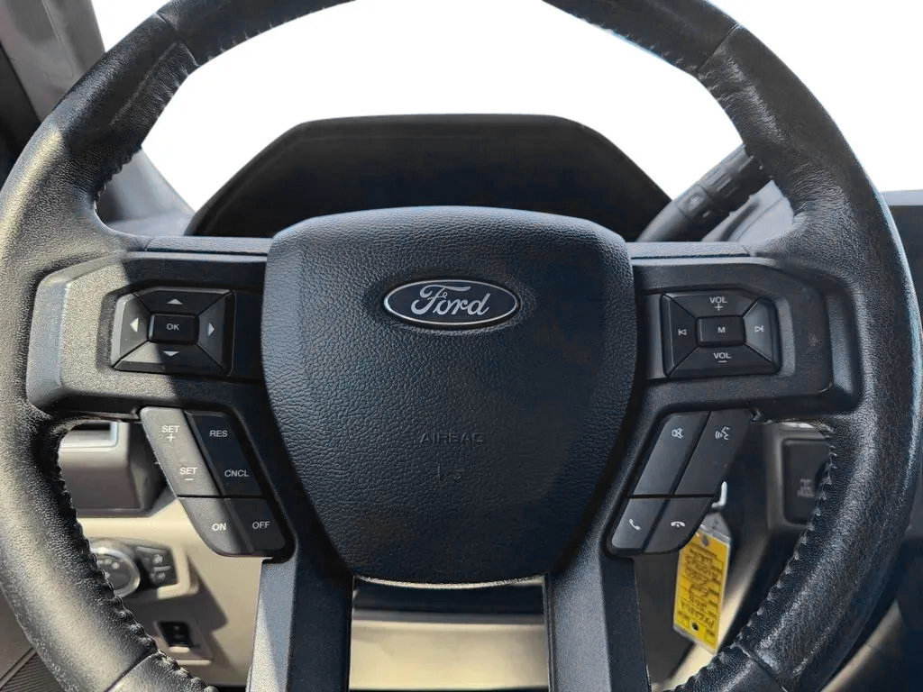 Used 2018 Ford F150 XLT w/ Equipment Group 302A Luxury AWD/4WD image 15