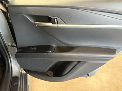 Certified 2025 Toyota Camry SE image 33