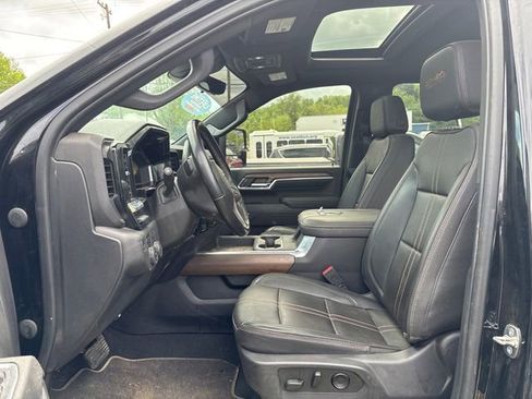 Used 2024 Chevrolet Silverado 3500 High Country w/ High Country Premium Package AWD/4WD image 7