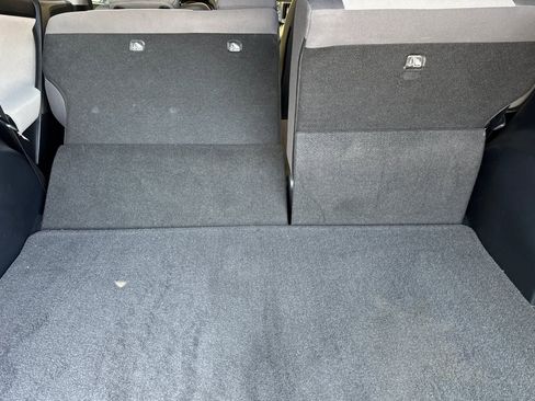 Used 2015 Toyota RAV4 XLE FWD image 18