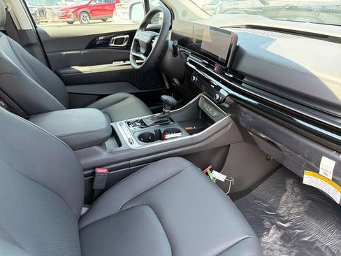 New 2027 Kia Carnival SX Prestige FWD image 22