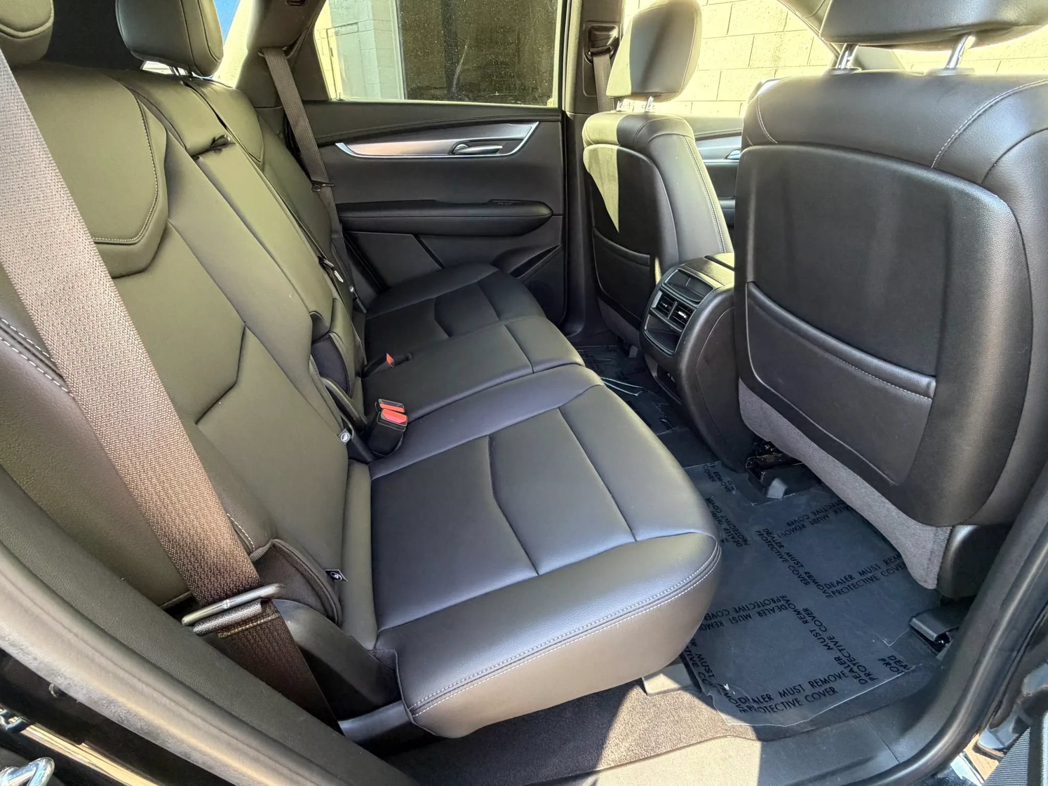 Used 2023 Cadillac XT5 Luxury w/ LPO, Floor Liner Package FWD image 13