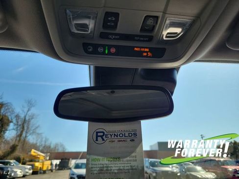 Used 2021 Chevrolet Malibu Premier image 12