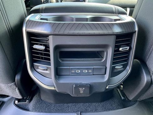 New 2026 RAM 1500 4x4 Crew Cab image 33