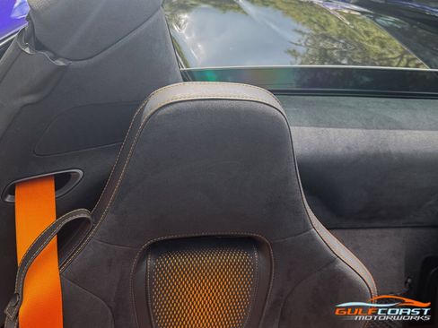 Used 2025 McLaren 750S Spider image 34