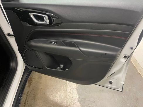 Used 2023 Jeep Compass Trailhawk AWD/4WD image 27