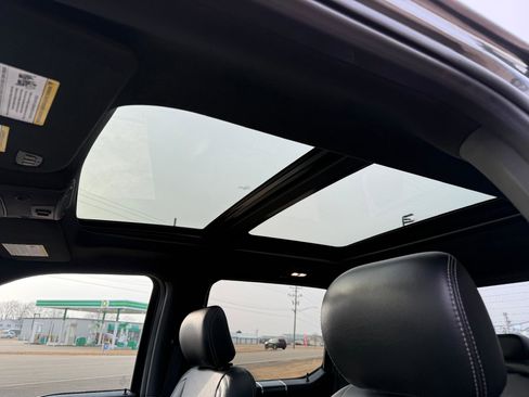 Used 2019 Ford F150 Lariat image 13