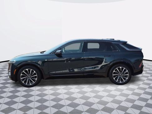 Used 2024 Cadillac Lyriq Sport RWD image 4