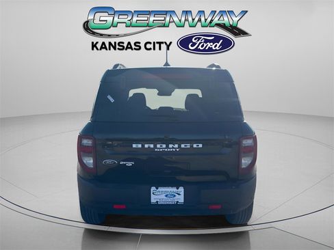 Used 2024 Ford Bronco Sport Outer Banks w/ Tech Package image 5