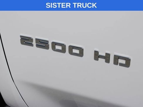 Used 2025 Chevrolet Silverado 2500 LT AWD/4WD image 9