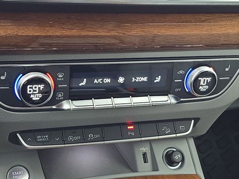 Used 2022 Audi Q5 2.0T Premium Plus image 24