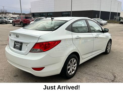 Used 2014 Hyundai Accent GLS image 6