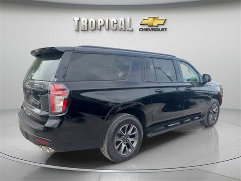 Used 2023 Chevrolet Suburban Z71 w/ Z71 Off-Road Package image 5