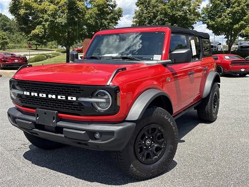 Used 2022 Ford Bronco Wildtrak image 32