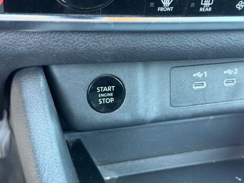 Used 2024 Nissan Rogue SV AWD/4WD image 23