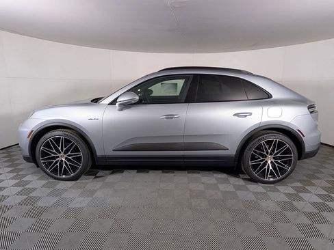 New 2026 Porsche Macan 4 Electric image 2