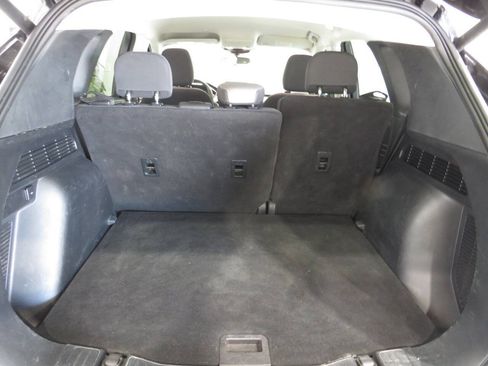 Used 2021 Ford Escape SE w/ Convenience Package FWD image 11