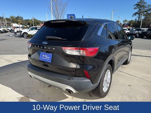Used 2020 Ford Escape SE image 10