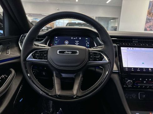 New 2024 Jeep Grand Cherokee Overland w/ Advanced Protech Group III image 24