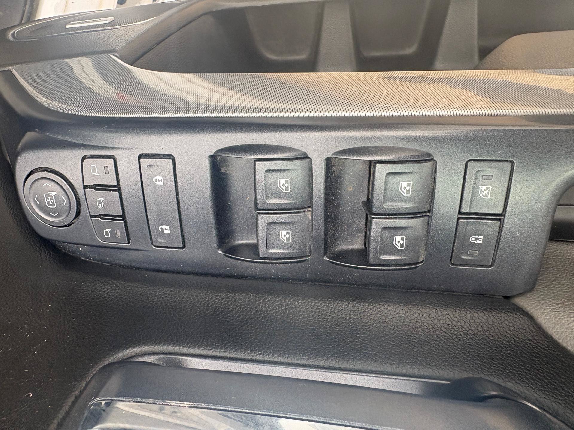 Used 2017 Chevrolet Silverado 1500 LTZ Z71 w/ LTZ Plus Package AWD/4WD image 21