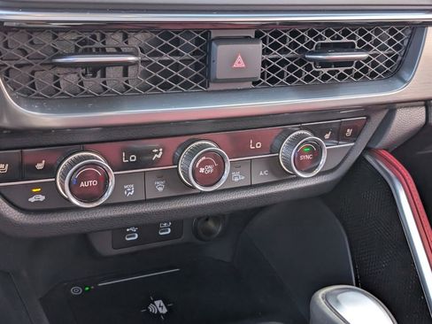 Used 2025 Acura ADX A-Spec image 27