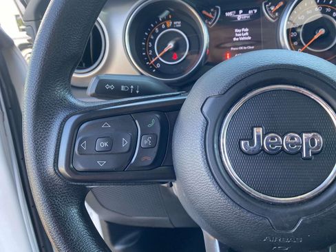 Used 2020 Jeep Wrangler Unlimited Sport image 5