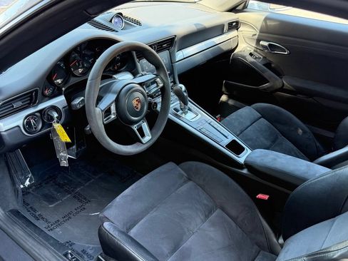 Used 2018 Porsche 911 Carrera GTS RWD image 23